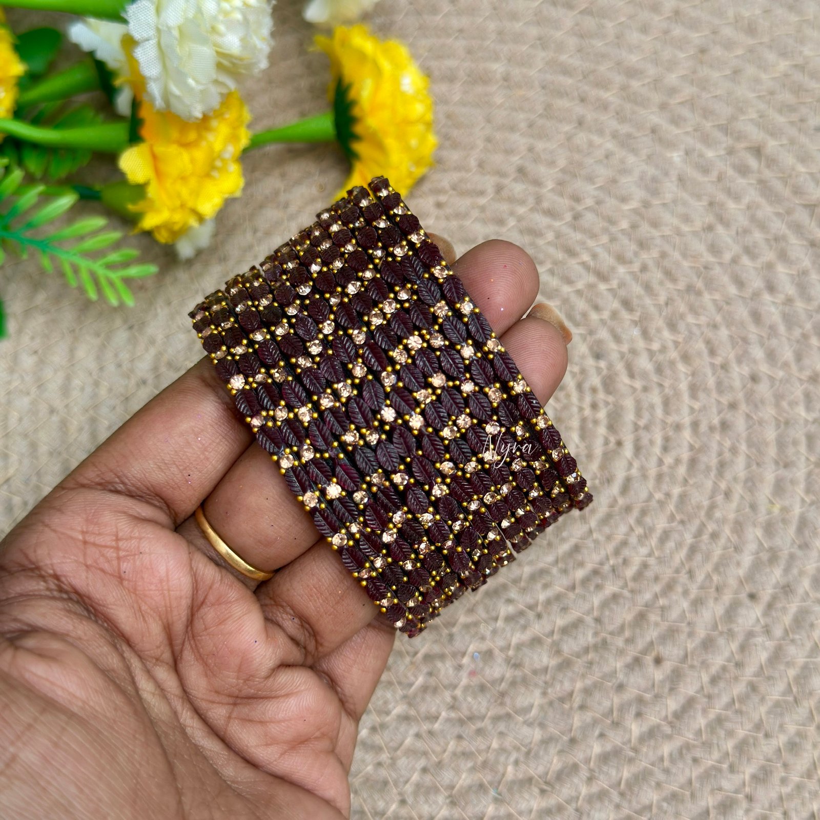 Ilai Model - Maroon