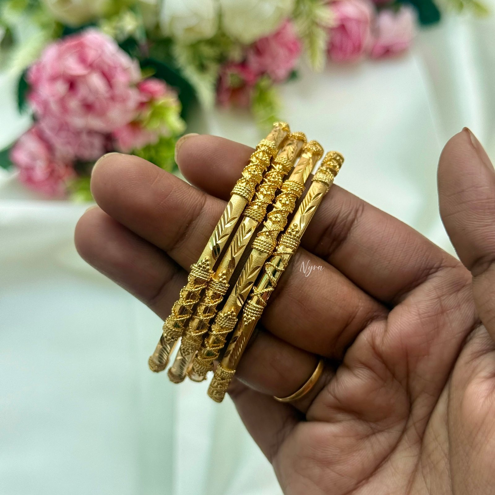 Leaf crossed micro plated bangles