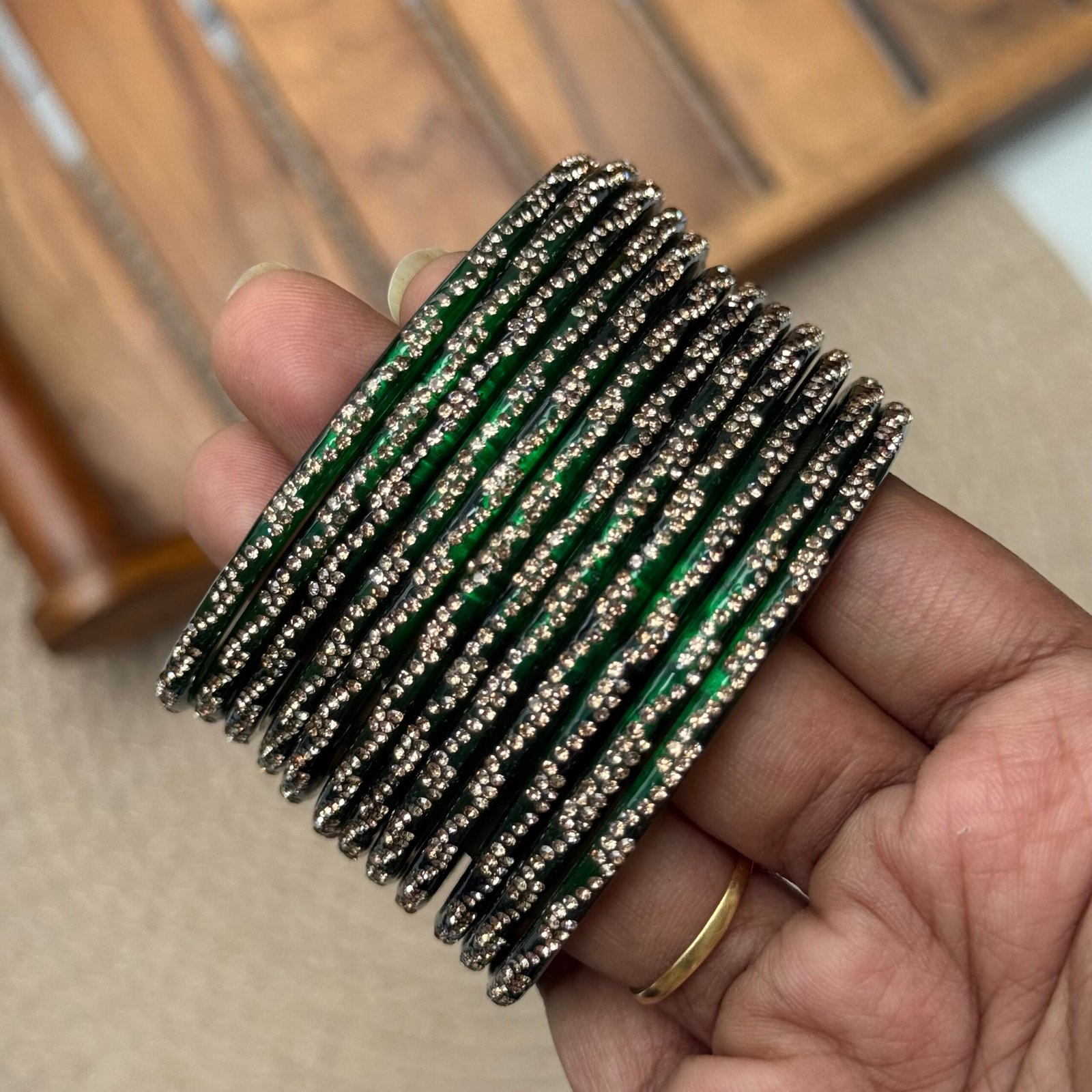 Nadhi Model - Dark green