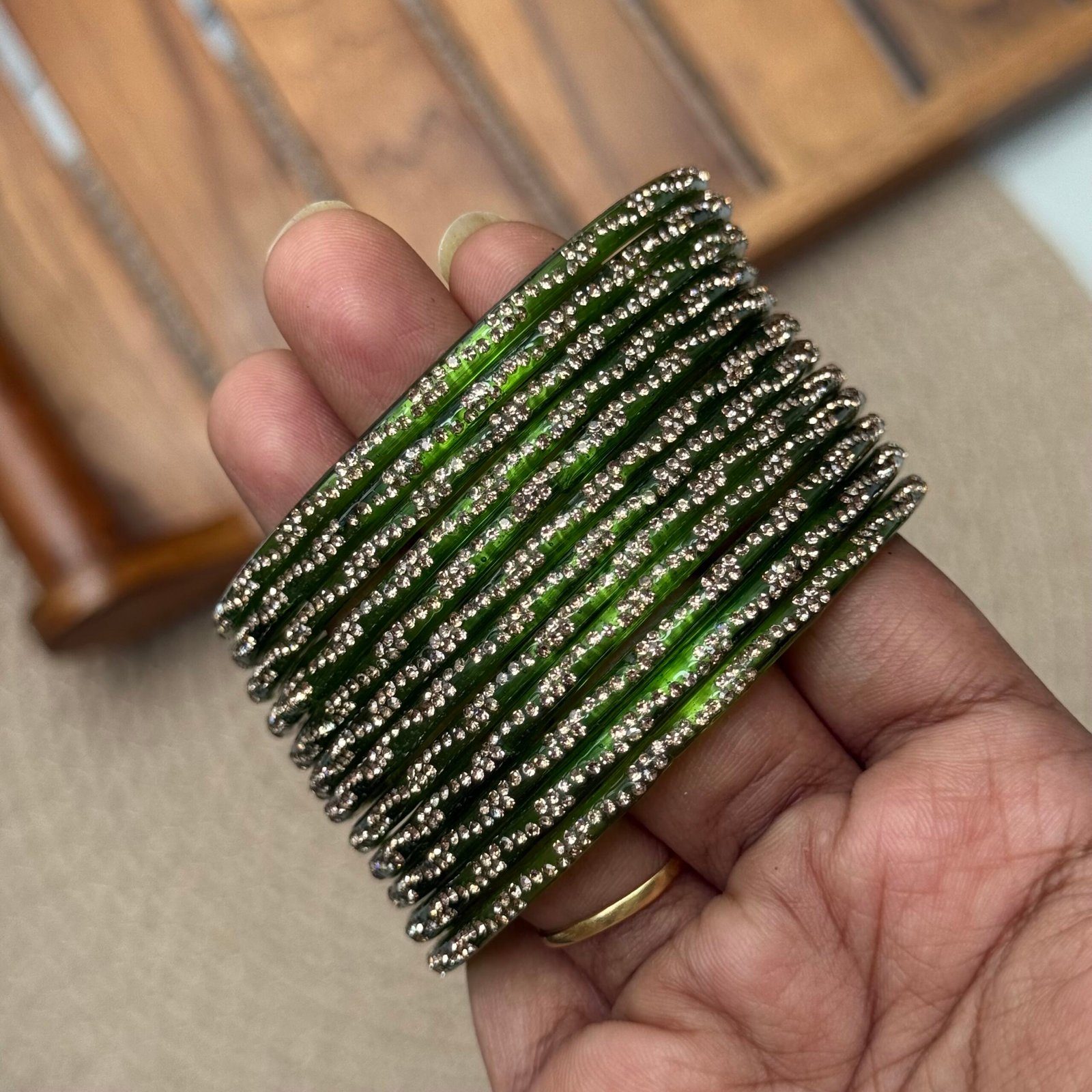 Nadhi Model - Light Green