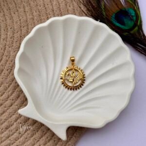 Vel mayil round pendant 🦚🙏🏼
