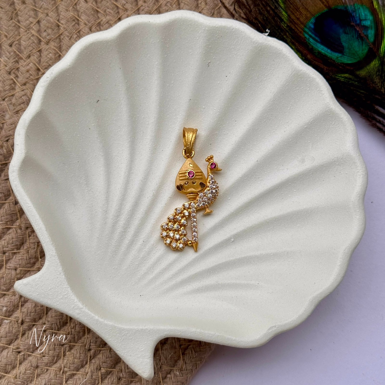 Vel Mayil white stoned pendant π¦ππΌ