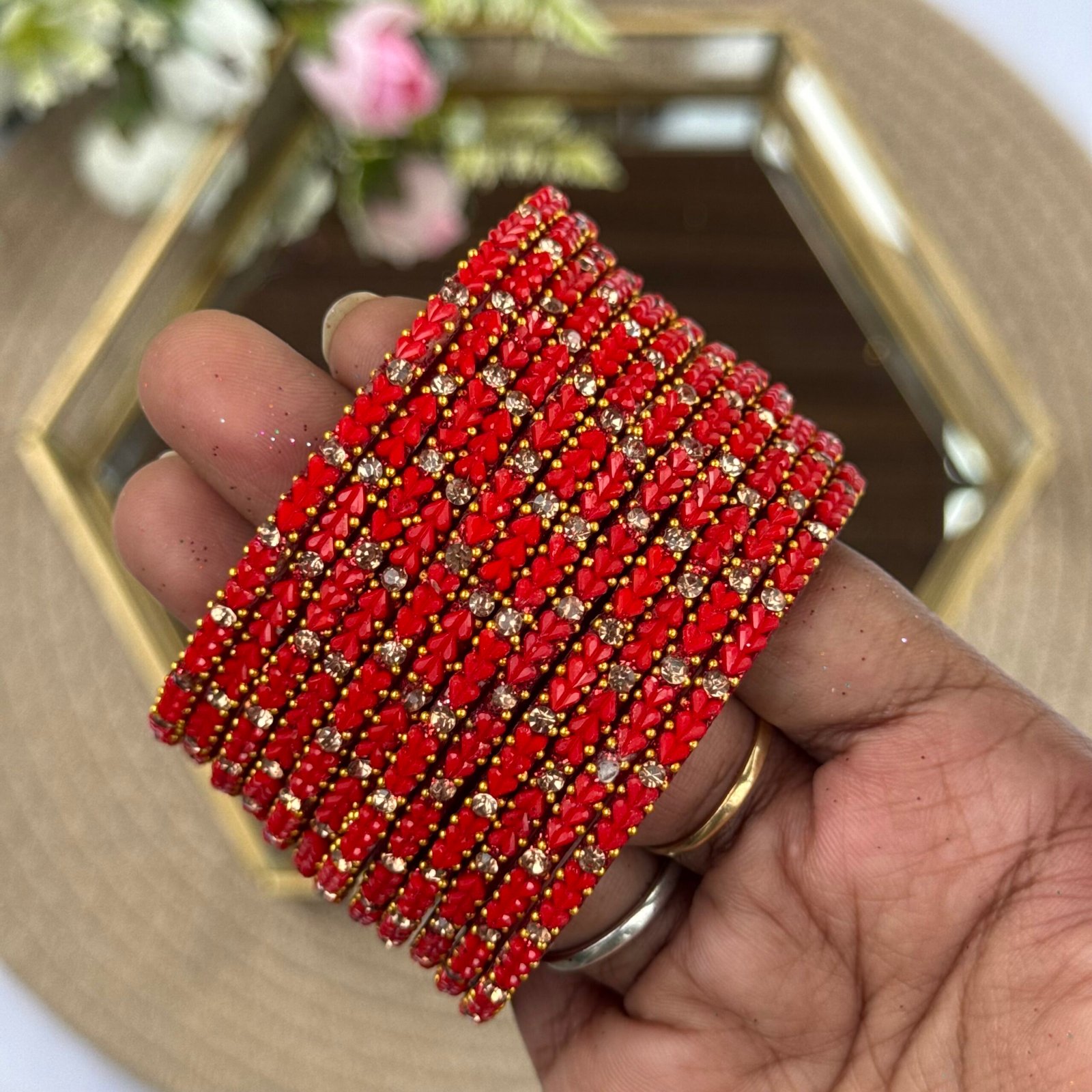 Iniya Model - Red